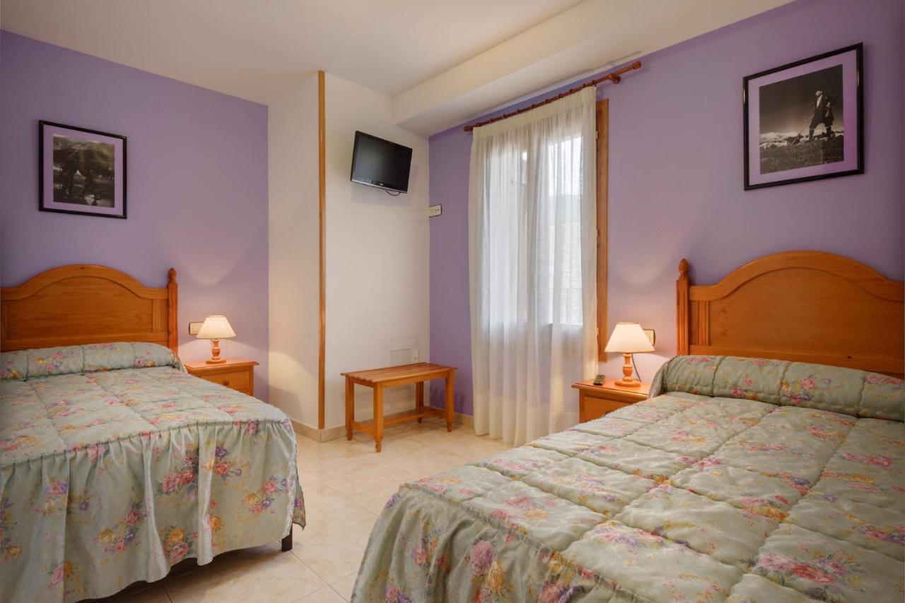 Hostal Kimboa Anso Bagian luar foto
